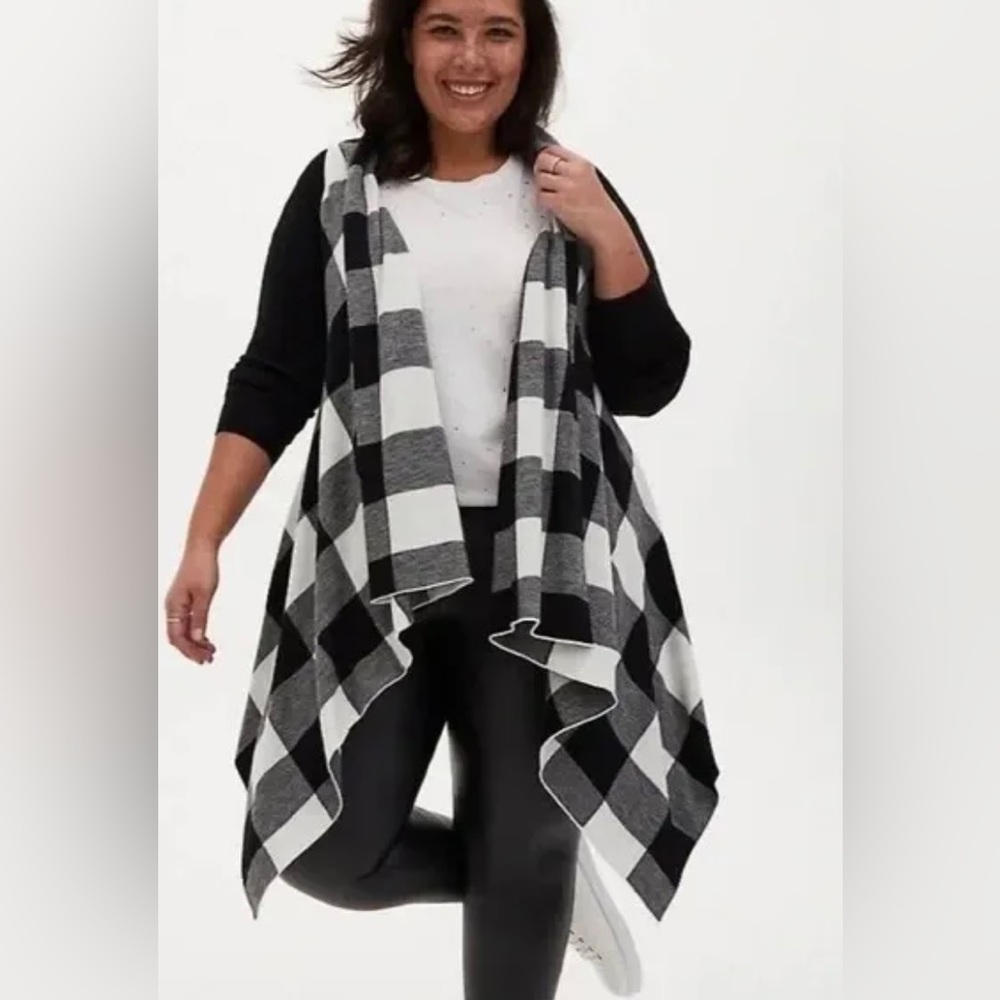 Torrid buffalo white plaid cardigan